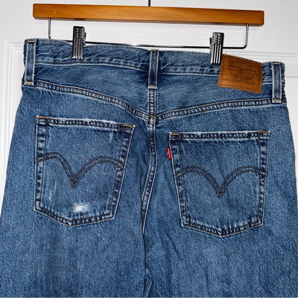 Levi's Ribcage Straight Ankle Jeans - Picture 6 of 6